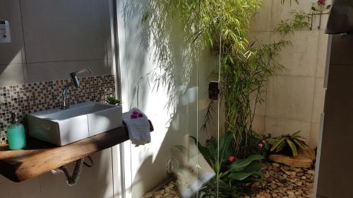 Sao Joao Batista do Gloria Cabin | Pet-Friendly Chale Cantinho de Minas with Stellar Reviews
