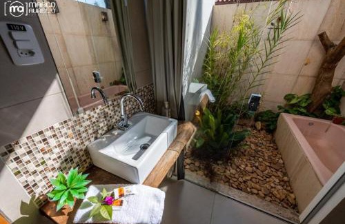 Sao Joao Batista do Gloria Cabin | Pet-Friendly Chale Cantinho de Minas with Stellar Reviews