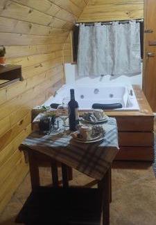 Vila Inglesa Other | Pet-Friendly Retreat with Hot Tub & Perfect 10/10 Score