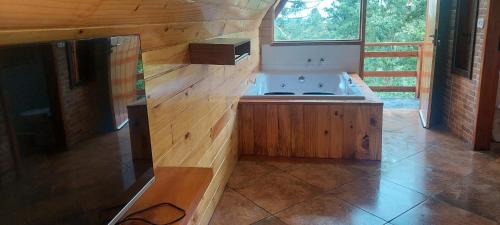 Vila Inglesa Other | Pet-Friendly Retreat with Hot Tub & Perfect 10/10 Score