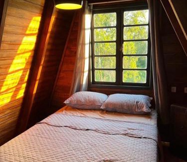 Picarras Ski Chalet | Experience CHALE DAS ESTRELAS: Pet-Friendly Getaway