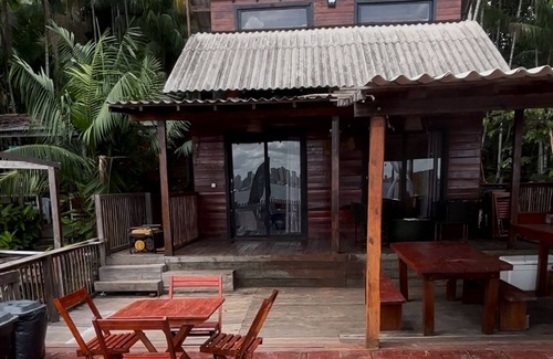 Belem Ski Chalet | Inviting Retreat at Chale das Torres with Spa & Pet-Friendly