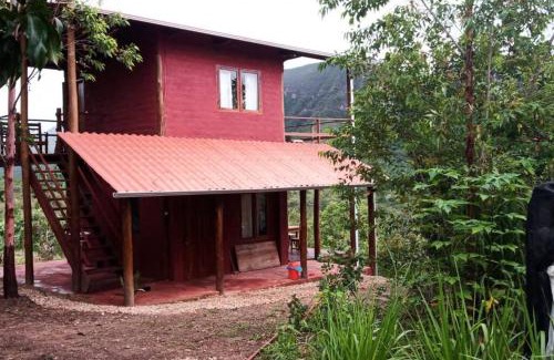 Alto Paraiso de Goias House | Relaxing Duplex with Scenic Views and Pet-Friendly Amenities