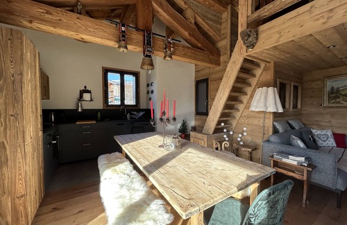La Toussuire Ski Chalet | Relax at Chalet "La Bèla Via" with Spa & Breakfast Options
