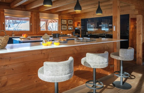 La Toussuire Ski Chalet | Chalet Temaïa - Ski Paradise with Pool and Spa for 12