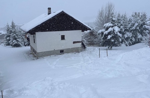 La Toussuire Ski Chalet | Chalet La Toussuire close to the slopes 12 people