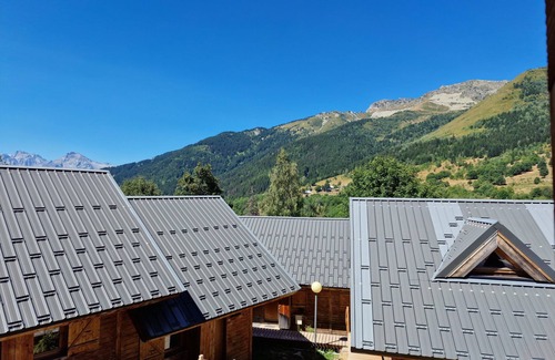 Saint-Francois-Longchamp Ski Chalet | Inviting Chalet à la Montagne in Savoie - Family Friendly Stay