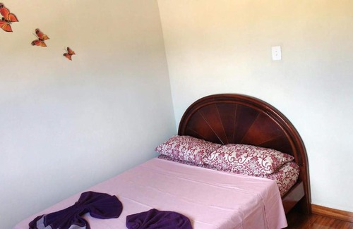 Sao Thome das Letras Ski Chalet | Pet-Friendly Chalé Primavera 1: Family Fun Awaits