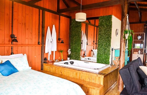 Palhoca Ski Chalet | Romantic Getaway at Chale em Praia do Mar Aberto, Palhoca