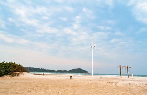 Palhoca Ski Chalet | Romantic Getaway at Chale em Praia do Mar Aberto, Palhoca