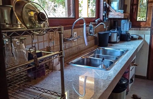 Alto Paraiso de Goias House | Cozy Chale Sossego: Spa, Restaurant & Family-Friendly Stay