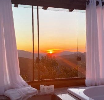 Lavras Novas House | Enchanting Stay at Chale Vista Encantada - Rated 9.6/10!