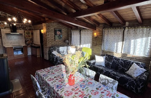 Lumbreras Cottage | Chaleco tourist house in Sierra Cebollera with private terrace.