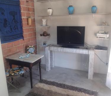 Sao Pedro Ski Chalet | Pet-Friendly Chaler Sao Jorge with Oceanfront Pool Access