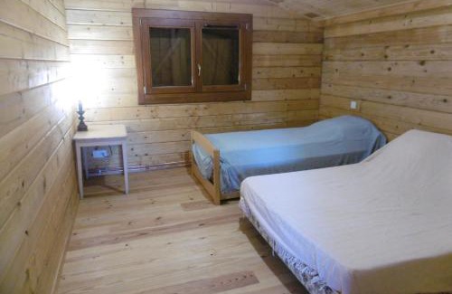 Saint-Come Ski Chalet | Eco-Friendly Chalet in Scenic Bazadaise Countryside