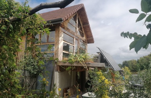 Neuvecelle Ski Chalet | Eco-Friendly Chalet Near Beach and Mountains with Spa