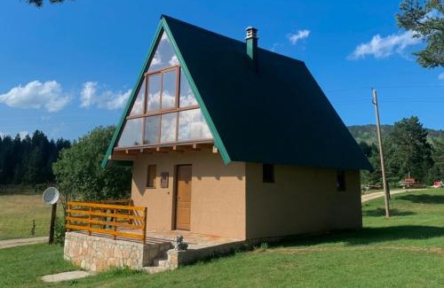 Zabljak House | Discover Chalet Čilac: Pet & Child Friendly Retreat