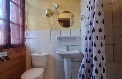 Saint-Francois-Longchamp Hotel | Relax at Chalet 1200: Spa Retreat with Family-Friendly Amenities