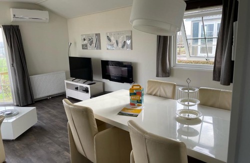 Teuven Ski Chalet | Family-Friendly Retreat at Chalet 11 - Bergzicht Teuven