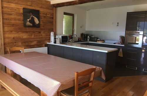 Albiez-le-Jeune Ski Chalet | Chalet for 12 with Scenic Balcony & Top Guest Rating