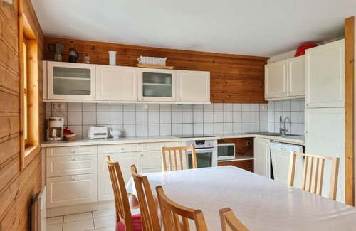 Flaine Ski Chalet | Inviting Chalet for 12 with Sauna and Pet-Friendly Amenities