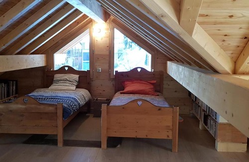 Les Orres Apartment | Chalet Le Petit Mozart: Family-Friendly Stay for 12 Guests