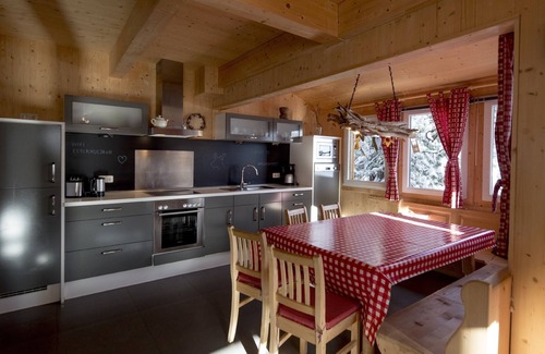 Turracher Hohe Ski Chalet | Relaxing Chalet #13 with IR-Sauna & Indoor Whirlpool