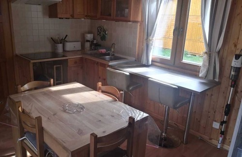 La Freissinouse Ski Chalet | Cozy Chalet with Spa & Pet-Friendly Amenities Await You