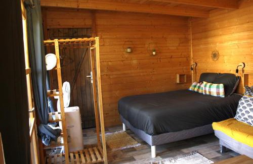 Mont Duplan Ski Chalet | Chalet 2 en bois avec accès piscine