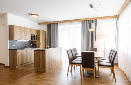 Sankt Lambrecht Ski Chalet | Relax at Naturpark Chalets St. Lambrecht with Spa & Kitchen