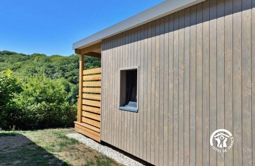 Saint-Berthevin House | Chalet 26 Le Berthevin, Camping de Coupeau, 4 personnes