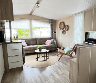 Sint Maarten Apartment | Relax at Chalet 2a with Pool and Oceanfront Views
