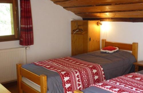 Beaufort Ski Chalet | Cozy Chalet in Arêches with Fireplace & Free WiFi
