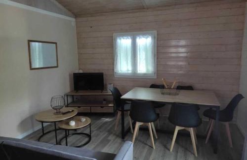 Massillargues-Attuech Ski Chalet | Family-Friendly Mobilhome with Pool & Pet Access