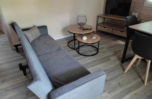 Massillargues-Attuech Ski Chalet | Family-Friendly Mobilhome with Pool & Pet Access