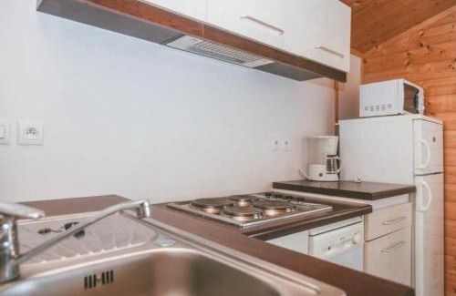 Monclar-de-Quercy Ski Chalet | Comfortable Chalet with Pool - Perfect for Families