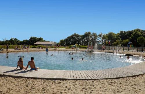 La Chapelle-Hermier Ski Chalet | Relaxing Stay at Domaine du Pre with Pool Near Lake Jaunay