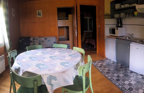 Saint-Mamet-la-Salvetat House | Cozy Farm Cottage with Heated Pool and Inviting Sauna