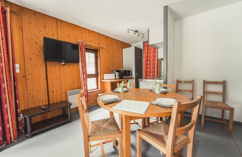 La Canourgue House | Cozy Chalet for Families at Golf des Gorges du Tarn