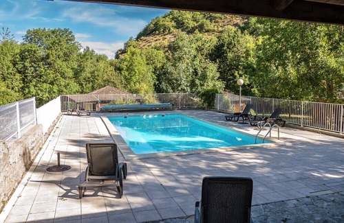 La Canourgue House | Cozy Chalet for Families at Golf des Gorges du Tarn