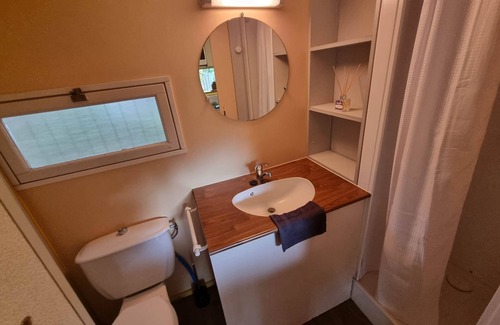 Saint-Jean-de-Valeriscle Ski Chalet | Cozy Chalet for 5 with Private Pool & Family Amenities