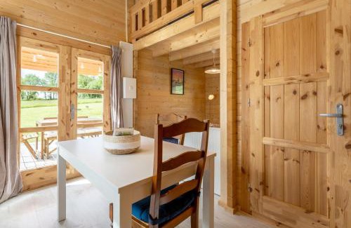 Landeleau Ski Chalet | Family-Friendly Chalet Near Canal with High Guest Ratings