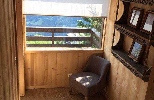 Pra Loup Ski Chalet | Cozy Chalet for 8-9 Guests Near Mechanical Rest