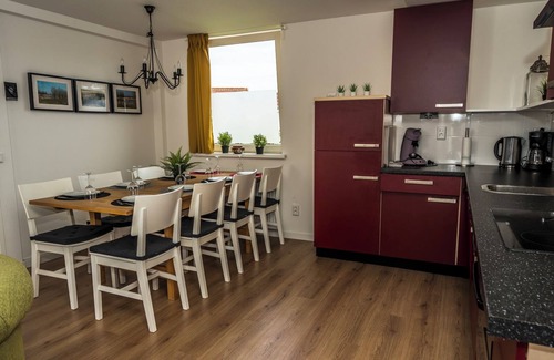 Sint-Annaland Resort | Chalet 94: Family-Friendly Resort with Relaxing Spa Amenities
