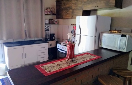 Paraisopolis Ski Chalet | Chalet Near Gonçalves: Cozy Stay with Kitchen & Pet Access