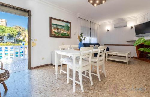 Punta Umbria House | Beachfront Chalet with Ocean Views and Pet-Friendly Vibes