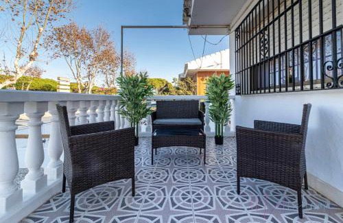 Punta Umbria House | Beachfront Chalet with Ocean Views and Pet-Friendly Vibes