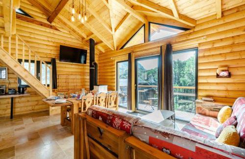 La Perriere Apartment | Inviting Chalet Agréable: Family & Pet-Friendly Retreat