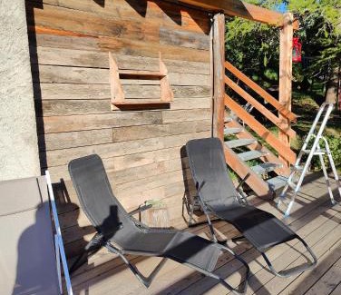Molines-en-Queyras Apartment | Child-Friendly Chalet Ailleurs in Molines en Queyras