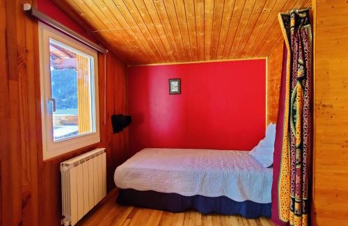 Molines-en-Queyras Apartment | Child-Friendly Chalet Ailleurs in Molines en Queyras